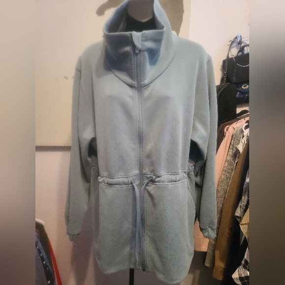 lululemon athletica Softstreme Cinch-Waist Jacket - Green - Picture 13 of 13